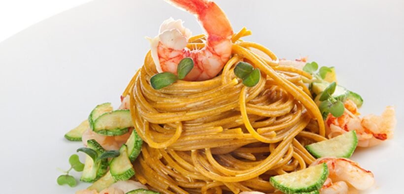 Ricetta Linguine gamberetti, zucchine e zafferano